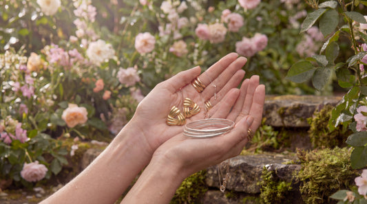 Why Gen Z and Millennials Are Ditching Gold Plated for Stainless Steel Jewelry. - Mevotti